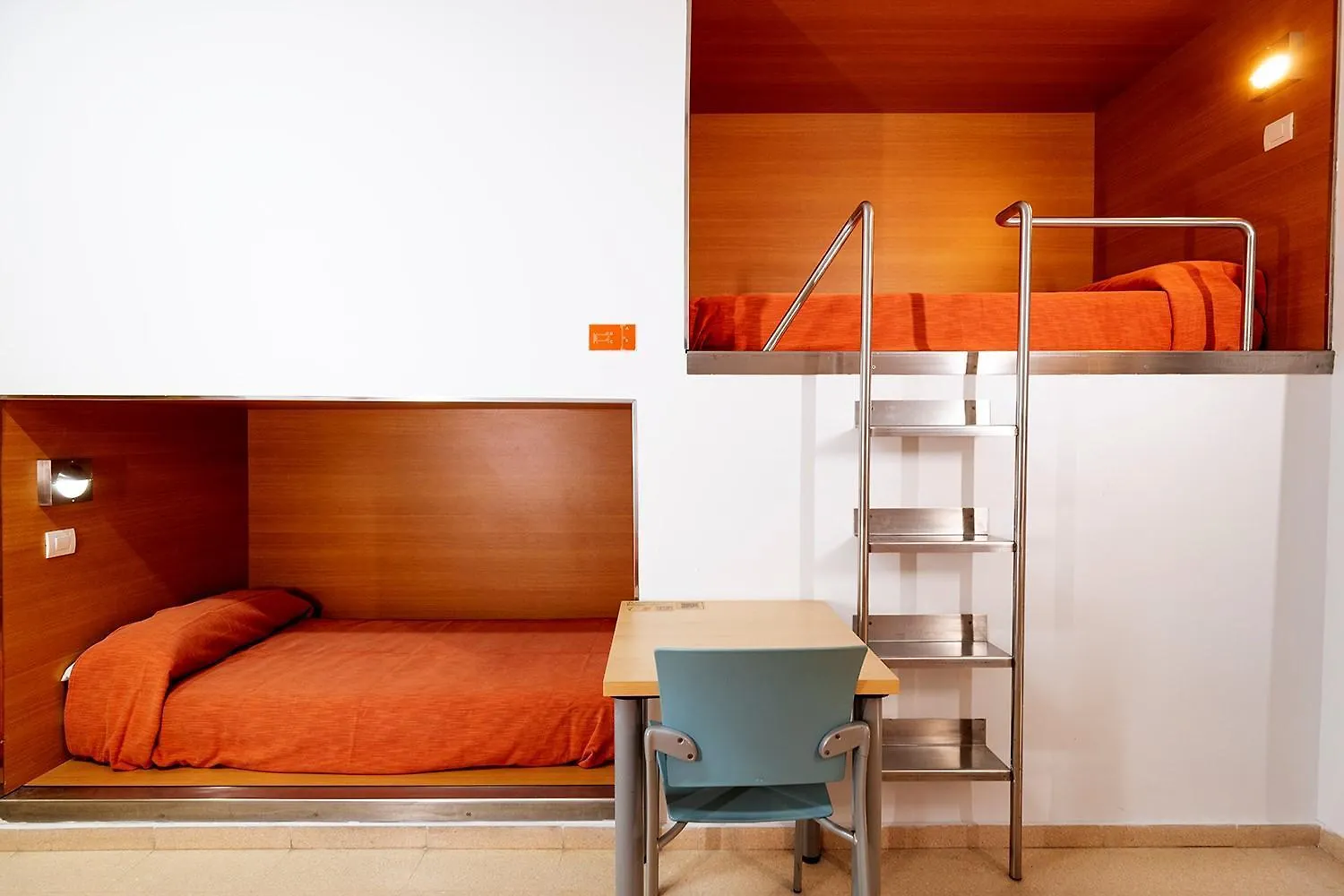 Hostel Albergue Inturjoven Torremolinos